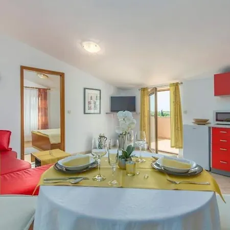 Lovely 1 1-Bed Appartment Villa In Porec Apartamento Poreč