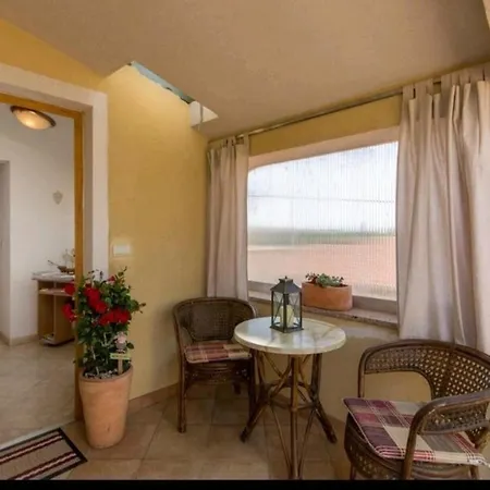 Lovely 1 1-Bed Appartment Villa In Porec Lejlighed